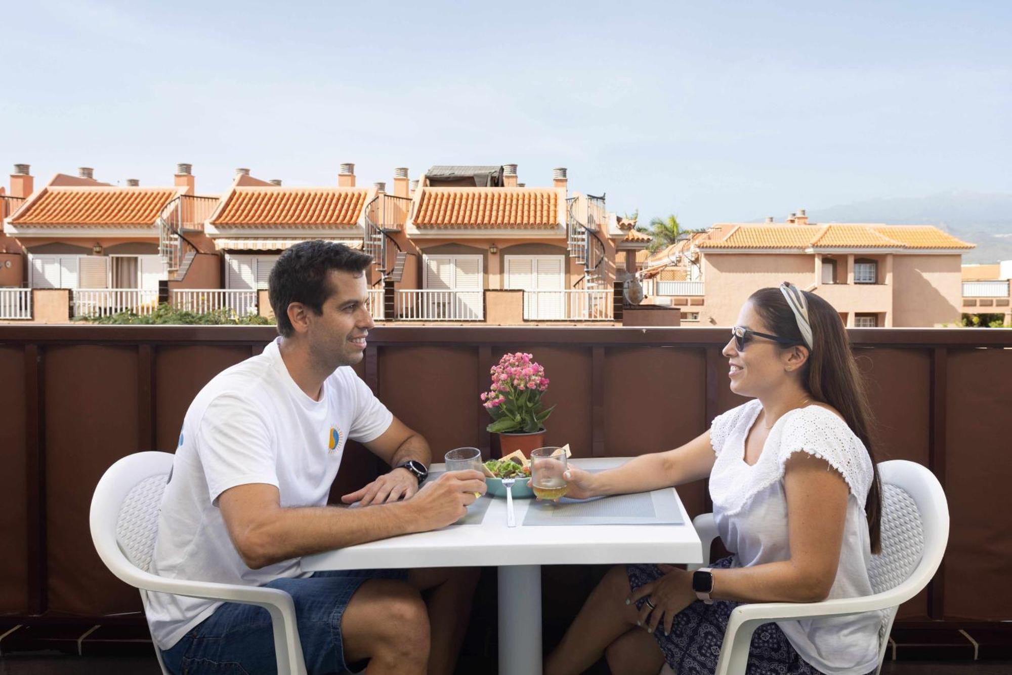 Appartamento Agradable Piso Con Piscina & Playa Terraza Y Wifi Costa Del Silencio Esterno foto